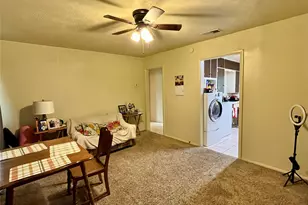 1612 Wayne St, Denton, TX 76209 - Photo 3