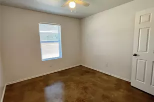 618 Thomas St, Bonham, TX 75418 - Photo 7