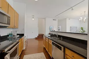2305 Worthington St, Dallas, TX 75204 - Photo 5