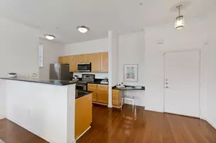2305 Worthington St, Dallas, TX 75204 - Photo 9