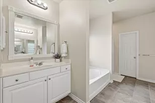 2825 Treasure Cove Dr, Lewisville, TX 75056 - Photo 31