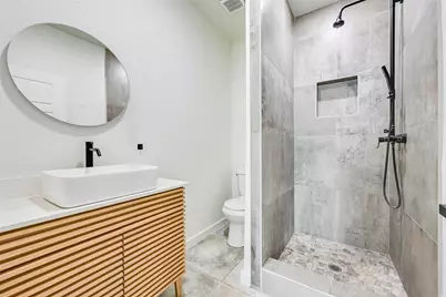 2109 Gould Avenue, Fort Worth, TX 76164 - Photo 25