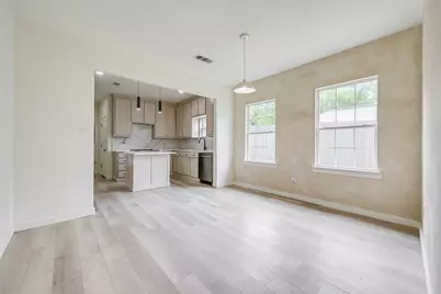 2109 Gould Avenue, Fort Worth, TX 76164 - Photo 7
