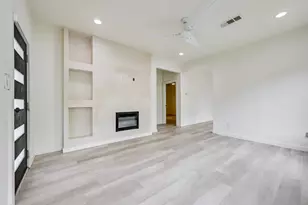 2109 Gould Ave, Fort Worth, TX 76164 - Photo 5