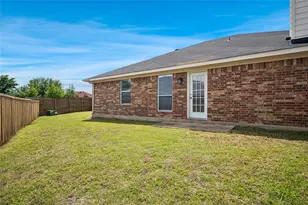 316 Matlock Meadow Dr, Arlington, TX 76002 - Photo 13