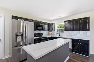 6824 Lakeside Dr, Lake Worth, TX 76135 - Photo 5