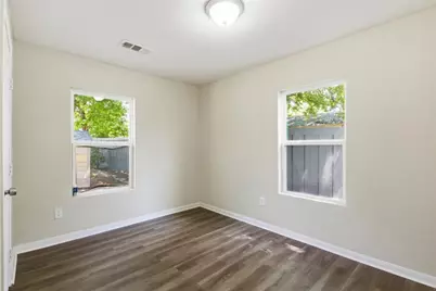 6824 Lakeside Drive, Lake Worth, TX 76135 - Photo 7