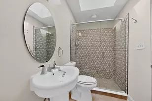 7109 Alpha Rd, Dallas, TX 75240 - Photo 23