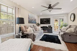 1813 E Grauwyler Road E, Irving, TX 75061 - Photo 7