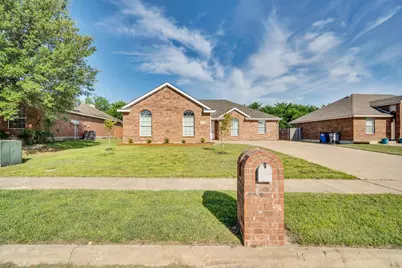 309 Shadow Bend Drive, Red Oak, TX 75154 - Photo 3