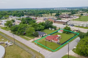 209 N McGraw St, Forney, TX 75126 - Photo 23