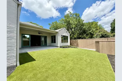 820 Edgefield Road, Fort Worth, TX 76107 - Photo 13