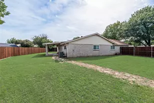 3704 Misty Ct, Fort Worth, TX 76133 - Photo 31