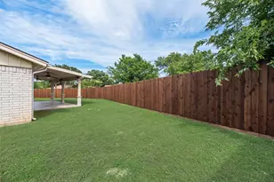 3704 Misty Ct, Fort Worth, TX 76133 - Photo 29