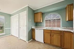 1905 Timberline Ln, Sherman, TX 75092 - Photo 11