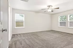 1356 N Cozumel St, Grand Prairie, TX 75051 - Photo 13