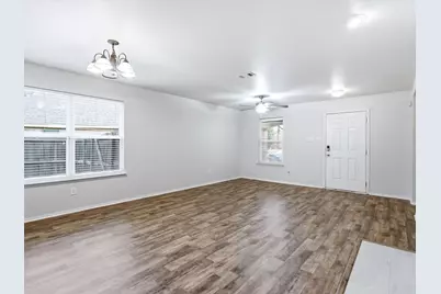 1356 N Cozumel Street, Grand Prairie, TX 75051 - Photo 5