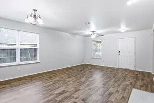 1356 N Cozumel St, Grand Prairie, TX 75051 - Photo 5