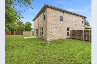 1356 N Cozumel Street, Grand Prairie, TX 75051 - Photo 25