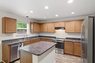 1356 N Cozumel St, Grand Prairie, TX 75051 - Photo 7