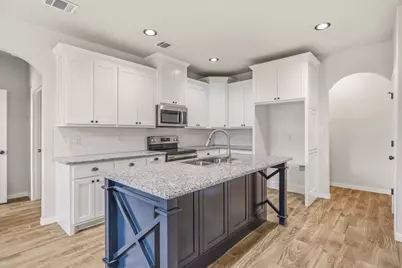 5721 San Jacinto Drive, Granbury, TX 76048 - Photo 5