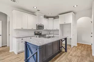 5721 San Jacinto Dr, Granbury, TX 76048 - Photo 5