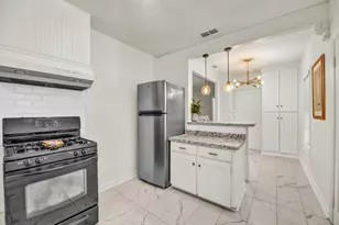 7521 Pawnee Trail, Lake Worth, TX 76135 - Photo 13
