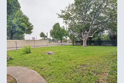 2111 Meredith Lane, Richardson, TX 75081 - Photo 23
