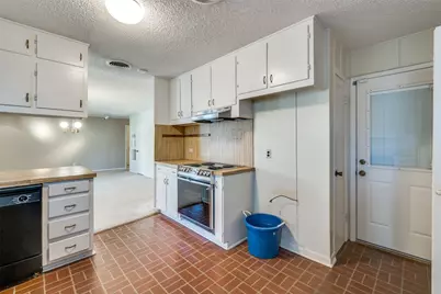5613 Westcreek Drive, Fort Worth, TX 76133 - Photo 11