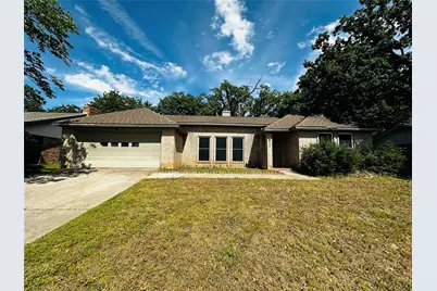 2511 Tanglewood Drive, Grapevine, TX 76051 - Photo 1