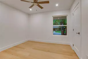 10819 Lochspring Dr, Dallas, TX 75218 - Photo 31