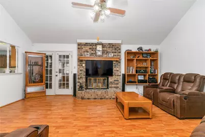1308 Cindy Court, Cleburne, TX 76033 - Photo 5