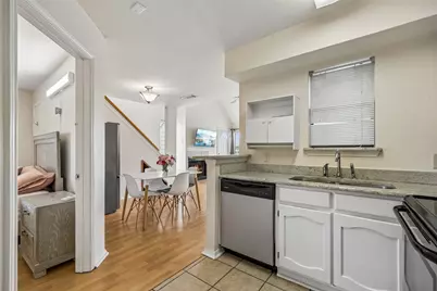 3129 Sondra Drive #206, Fort Worth, TX 76107 - Photo 13