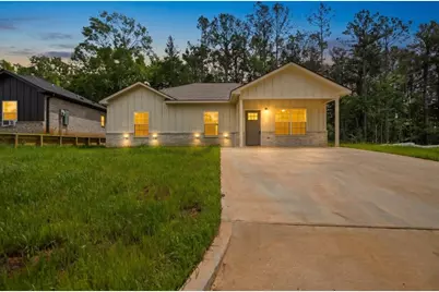812 Grant Street, Jacksonville, TX 75766 - Photo 1