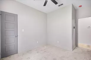 812 Grant St, Jacksonville, TX 75766 - Photo 11