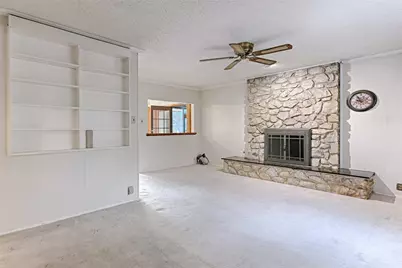 3705 Cranston Court E, Irving, TX 75062 - Photo 5