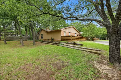 372 Lakepoint Loop, Pottsboro, TX 75076 - Photo 37
