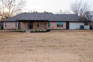 3104 Canton St, Greenville, TX 75402 - Photo 3