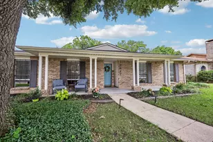 2927 Winterberry Dr, Carrollton, TX 75007 - Photo 3
