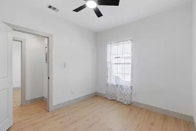 1710 Gould Avenue, Fort Worth, TX 76164 - Photo 17