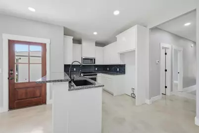1309 S 5th Avenue #1309, Denison, TX 75021 - Photo 5