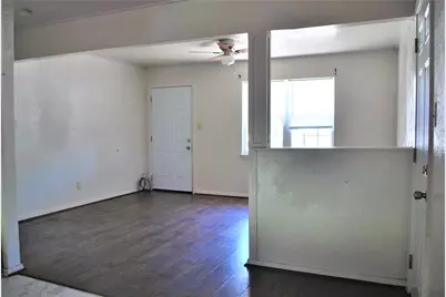 806 S 1st Street, Sanger, TX 76266 - Photo 3