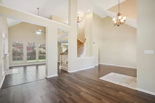 9354 Riverwalk Ln, Irving, TX 75063 - Photo 7
