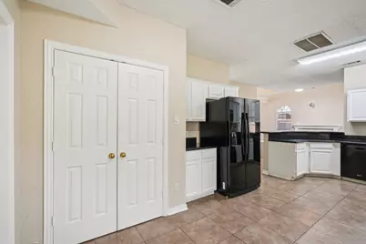 9354 Riverwalk Lane, Irving, TX 75063 - Photo 13