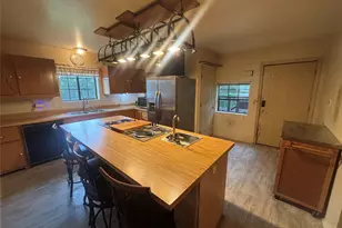 4913 Terlingua Dr, Granbury, TX 76048 - Photo 13