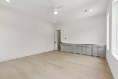 906 Cristler Avenue, Dallas, TX 75223 - Photo 17