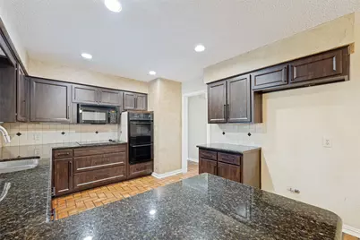 804 Firewheel Trail, Fort Worth, TX 76112 - Photo 13