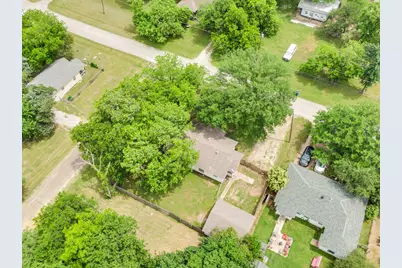 506 E Waco Street, Ennis, TX 75119 - Photo 31