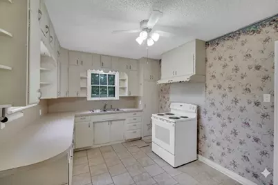 506 E Waco Street, Ennis, TX 75119 - Photo 13
