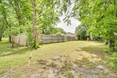 506 E Waco Street, Ennis, TX 75119 - Photo 27